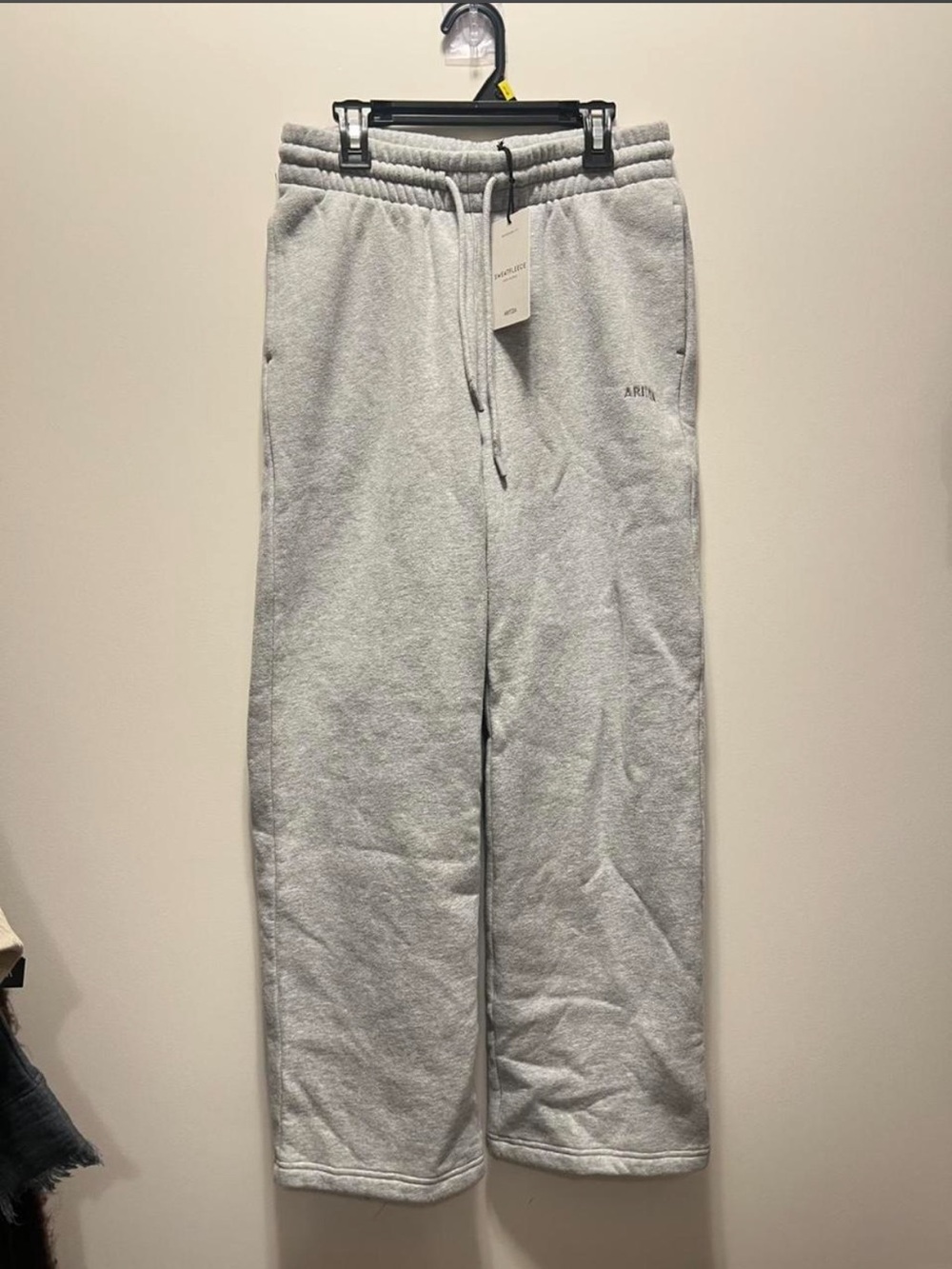 Aritzia NWT Wide-Leg Sweatpants - Picture 6 of 7